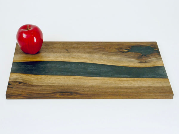 Charcuterie Board - Walnut & Epoxy 005
